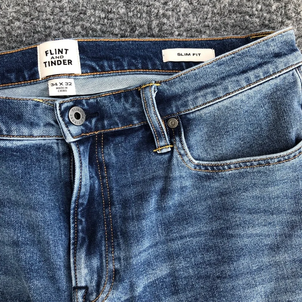Flint and Tinder slim fit five pocket jean size 34x32
